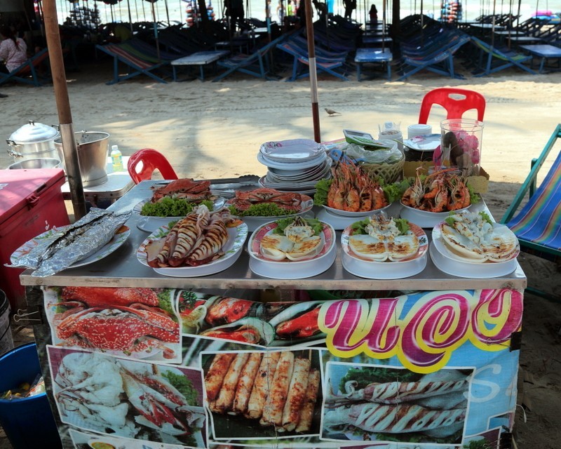 Bang Saen Beach-things to do in pattaya beaches-thailand4