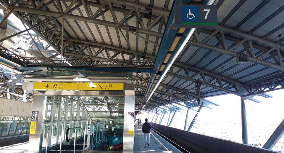 Transportation in Taiwan by HSR high speed train system34