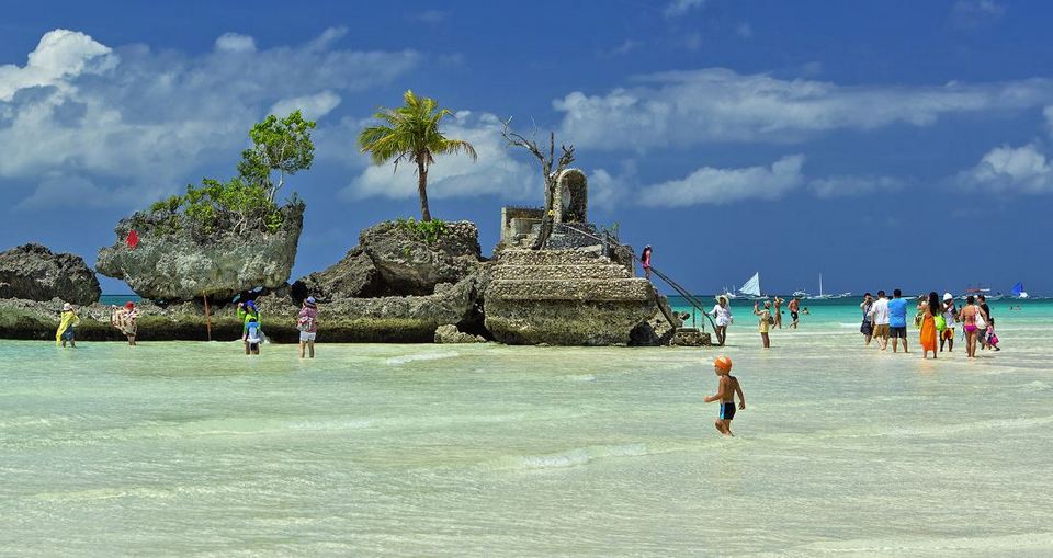 Boracay-most beautiful islands in Southeast Asia1
