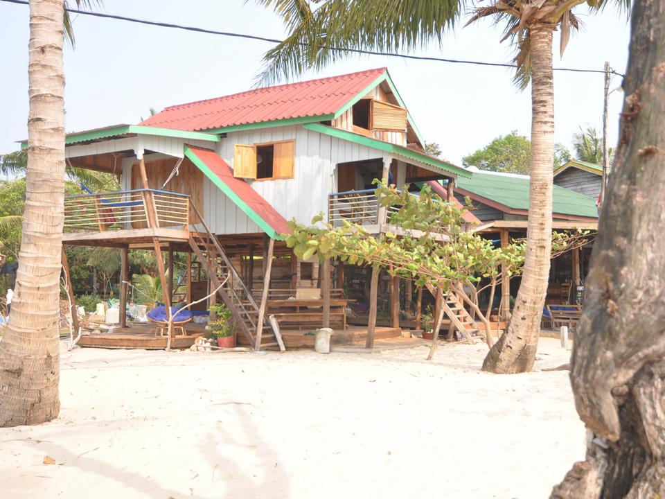 Beach House1