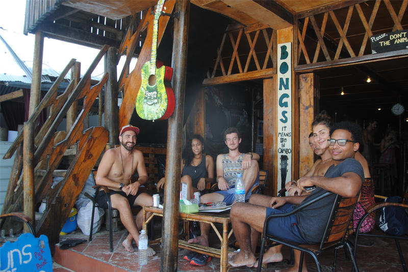 Bong’s guesthouse-m'pai bay4