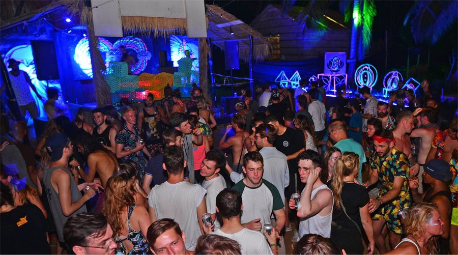 nightlife in m'pai bay1