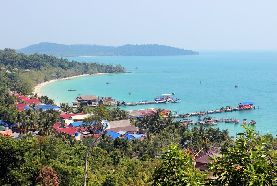 view-koh-rong m'pai bay seen from above