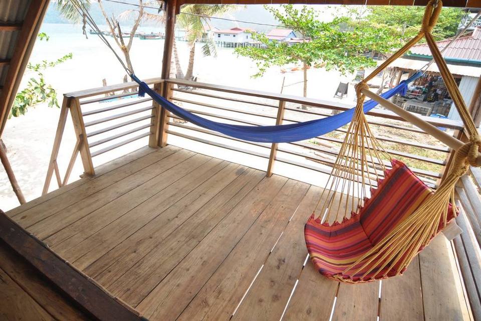 M'Pay Bay - Koh Rong Samloem beach house