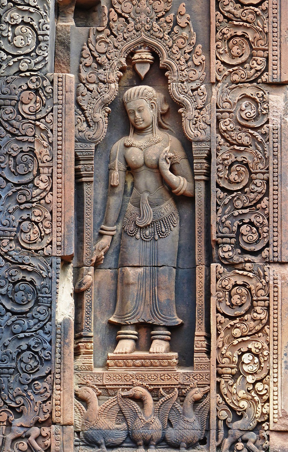 Banteay Srei Carving