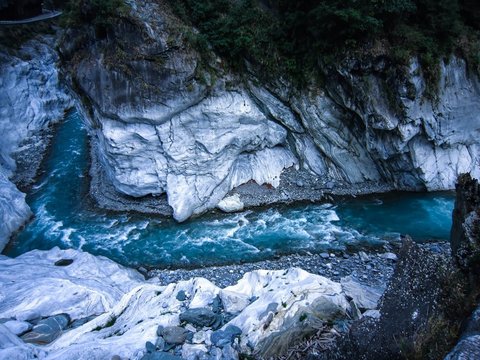 Paiyang Fall and Tsingshui Cliff taroko gorge (1)