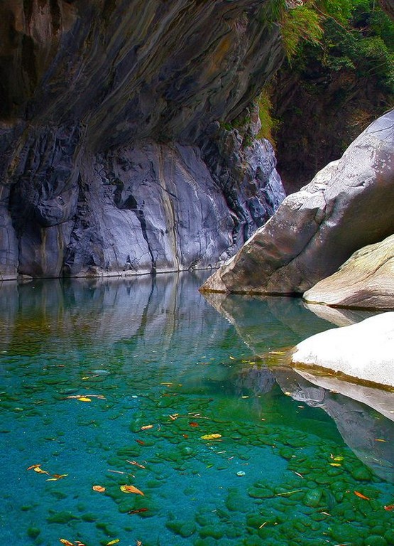 Taroko Gorge National Park travel to China
