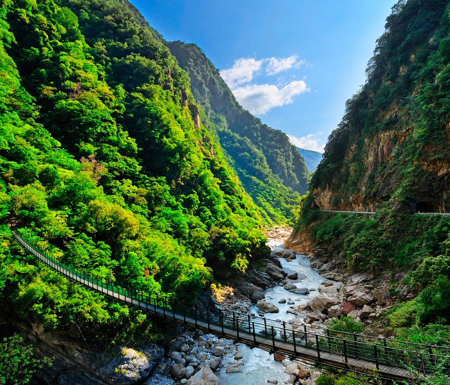 Taroko Gorge National Park travel to China