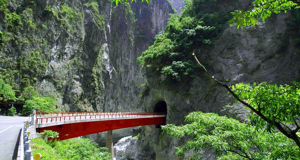 Taroko Gorge National Park travel to China