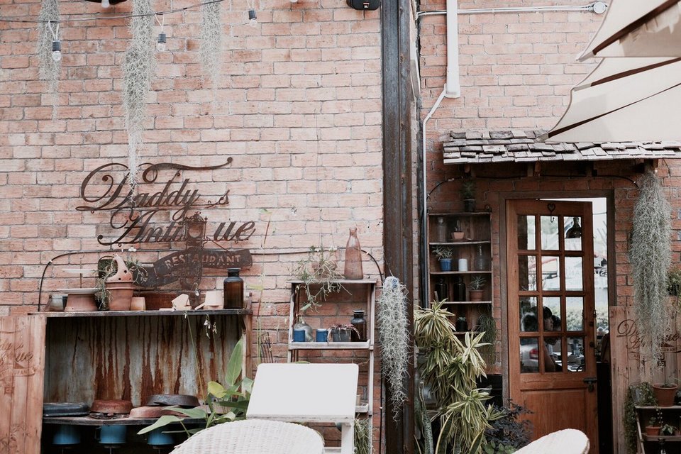 Daddy's Antique Cafe and Restaurant chiangmai (1)