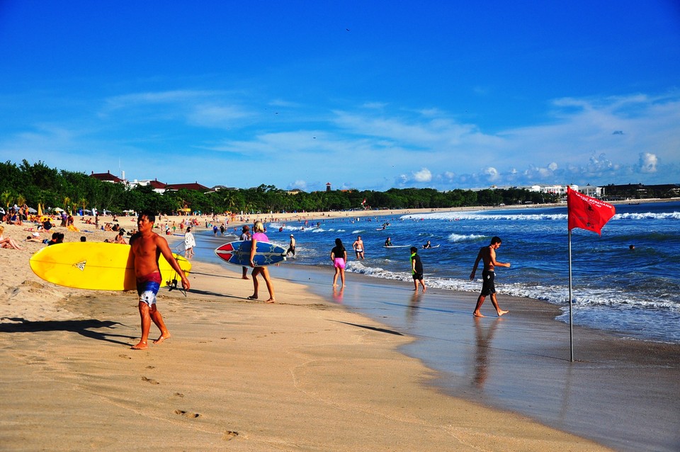 kuta beach-places to stay when coming to bali for the first time2