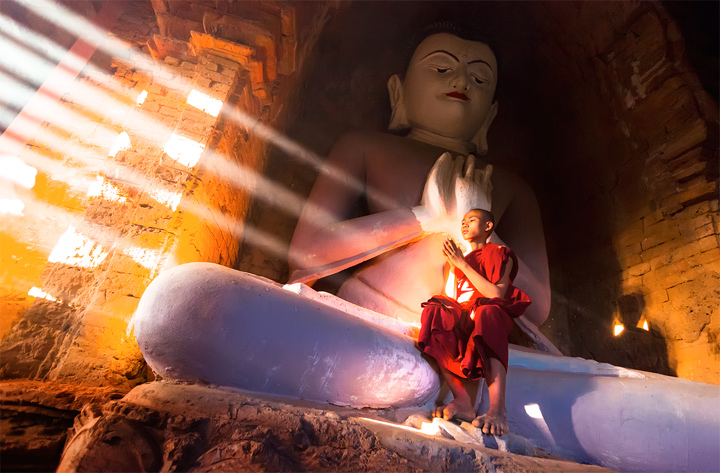 Rapture-Monk-Temple-Light-Rays-Buddha-Bagan-MAG1