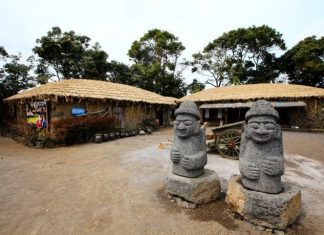 Jeju-Island-Seongeup-Folk-Village_iamyourguide