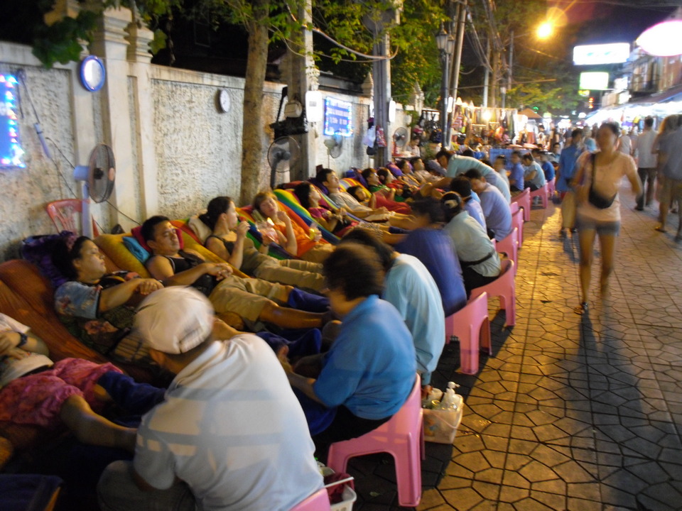 Giant outdoor massage ...