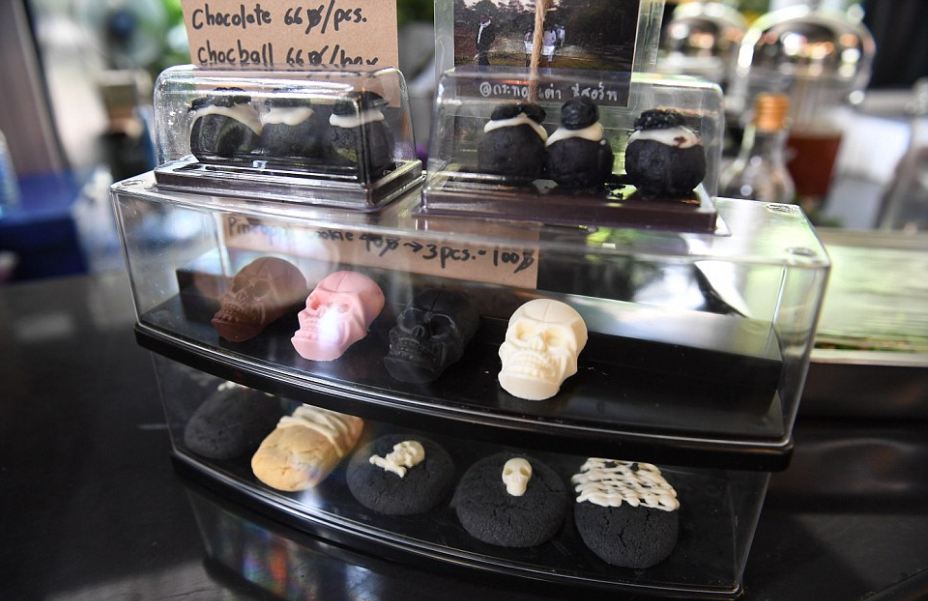 Try the feeling of death at this Bangkok coffee shop13
