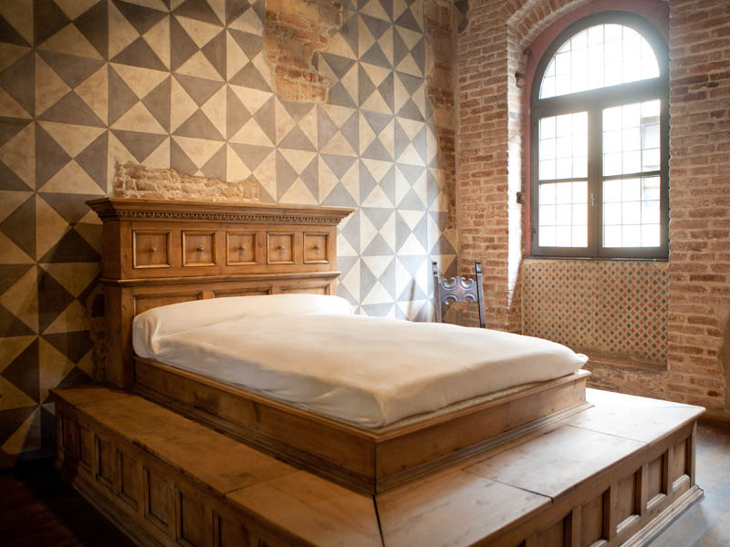 Visit Giulietta’s home - Romeo's lover33