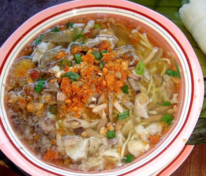 Batchoy at Netongs Restaurant3
