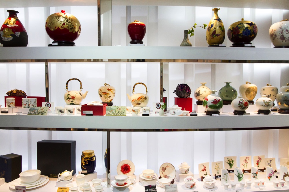 Fancy Taiwanese ceramics for sale in Yingge, Taiwan