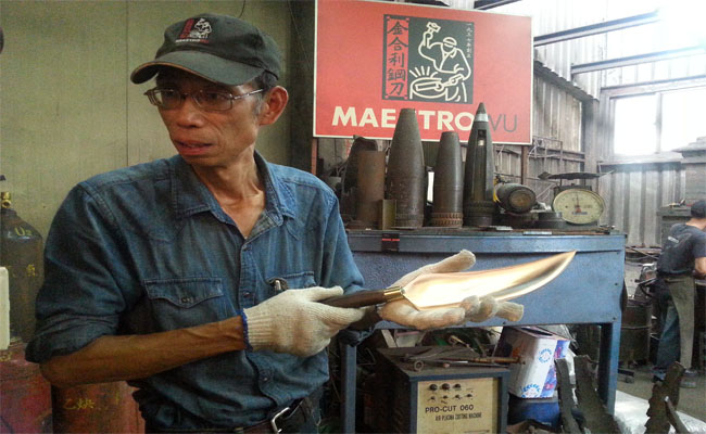 Knives made from shrapnel Shrapnel shells