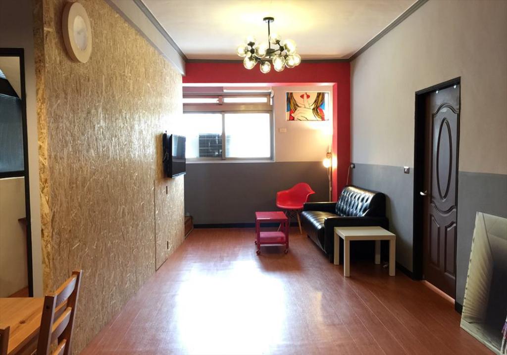 Jiufen Outsider Guest House
