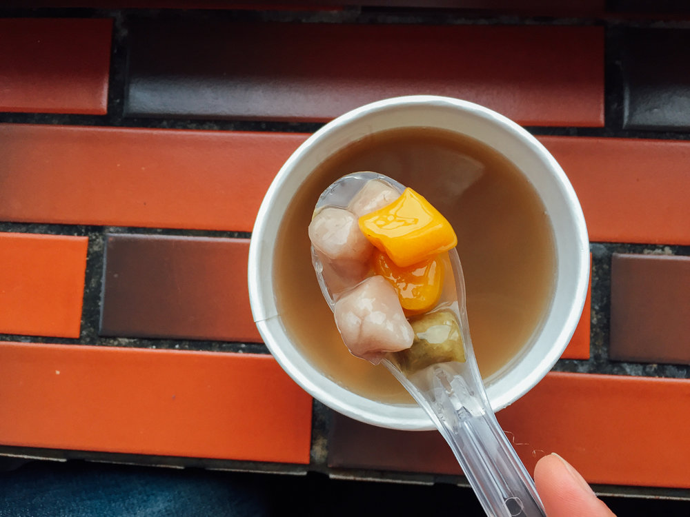 ah-mei-teahouse-in-jiufen-Taiwan-Itinerary-14