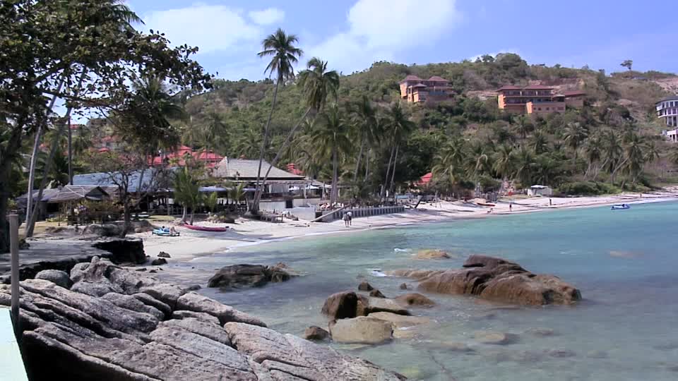 samrong beach Thongson Bay, Ko Samui, Thailand (6)