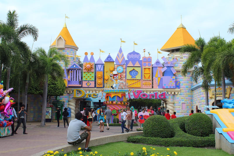 dream-world-bangkok1