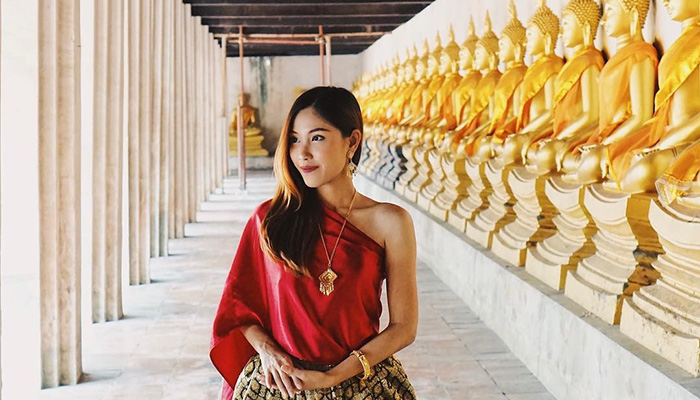 Visit the ancient city of Ayutthaya-floating market