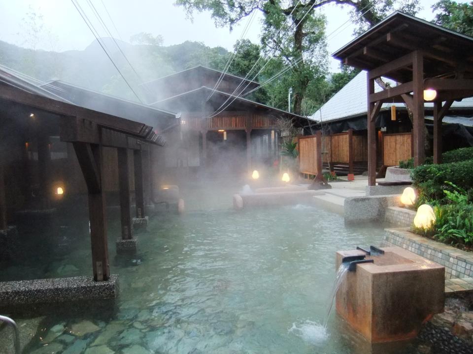 Jiaoxi Hot Springs2