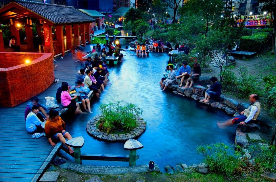 jiaosi hot spring