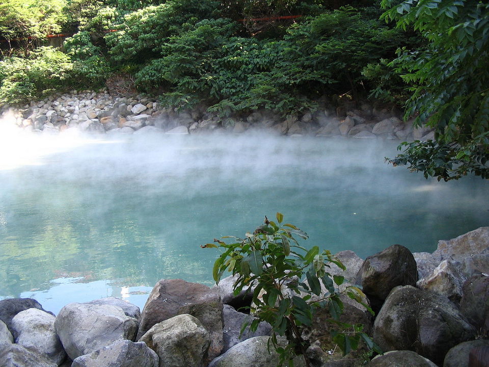 jiaosi hot spring1e