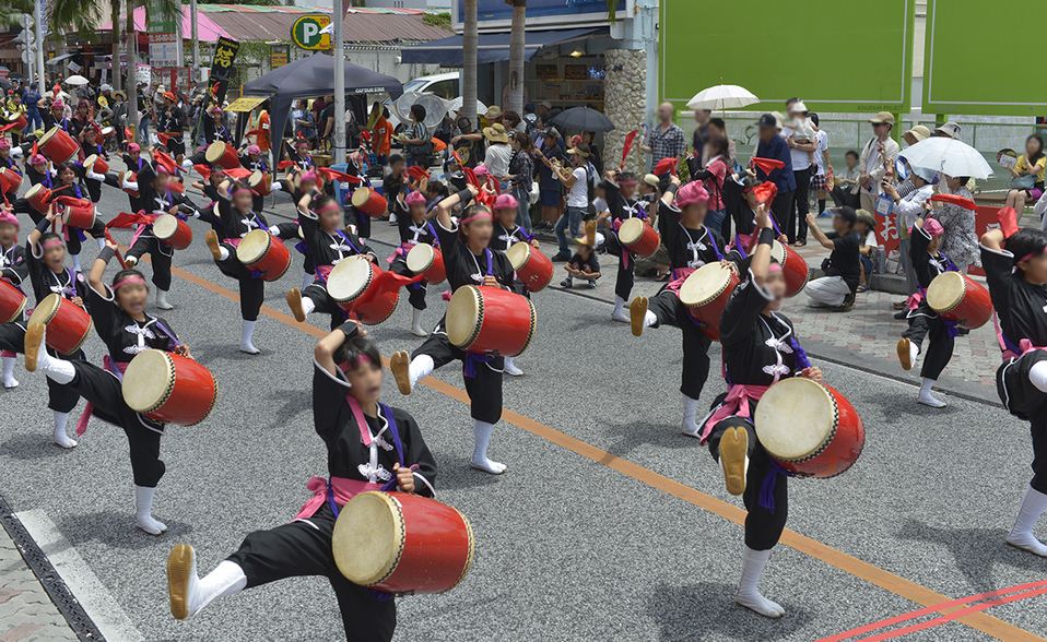 Eisa Dancers Parade