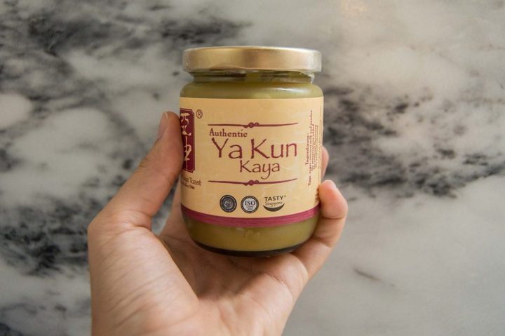 Best Singapore Souvenirs For the Foodie in You