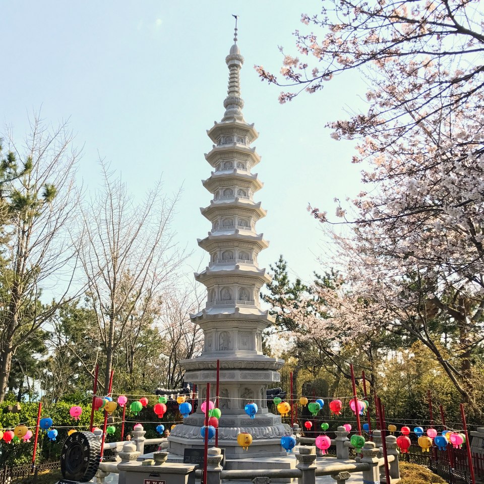 Haedong Yonggungsa temple Korea
