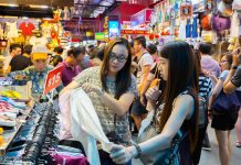 What to buy in Singapore? — Top +16 most famous souvenirs & best things to buy in Singapore for tourists things to buy in singapore for tourists best things to buy in singapore singapore souvenirs4