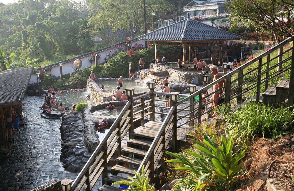 xinbeitou hot springs public baths