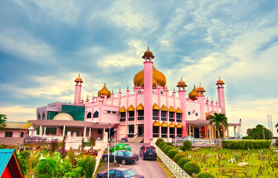 kuching mosque
