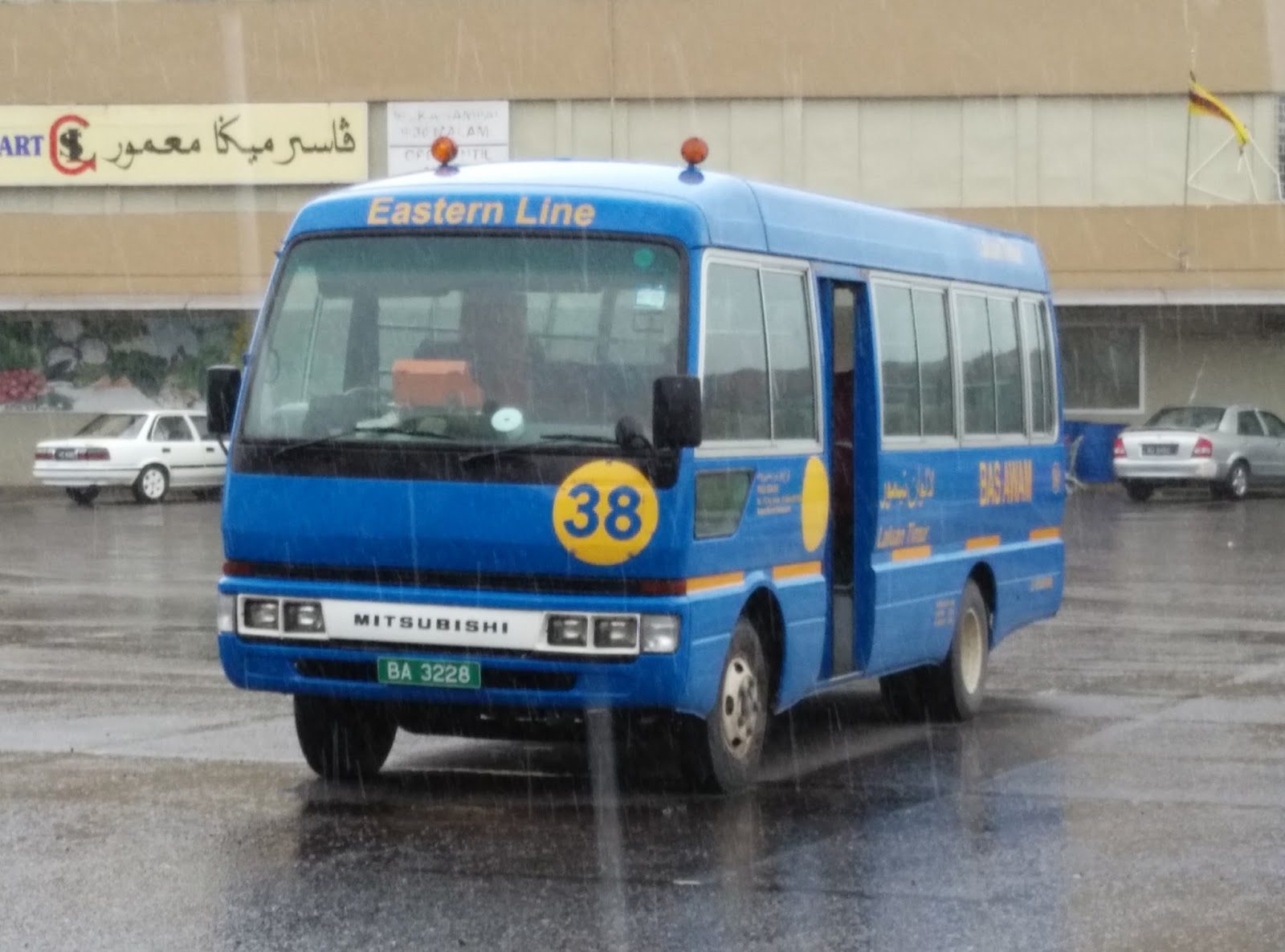 bus 38