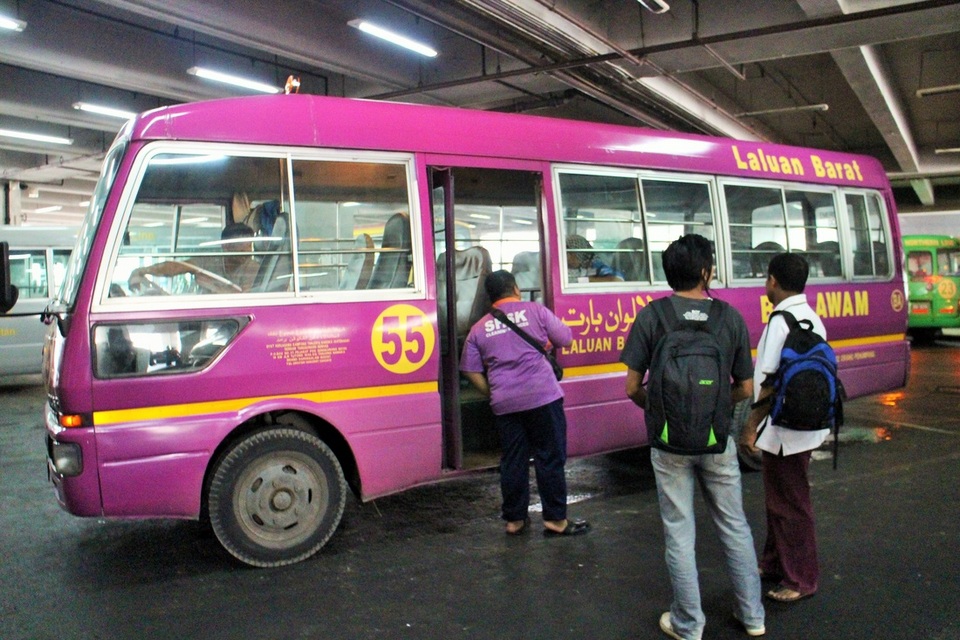 bus brunei2