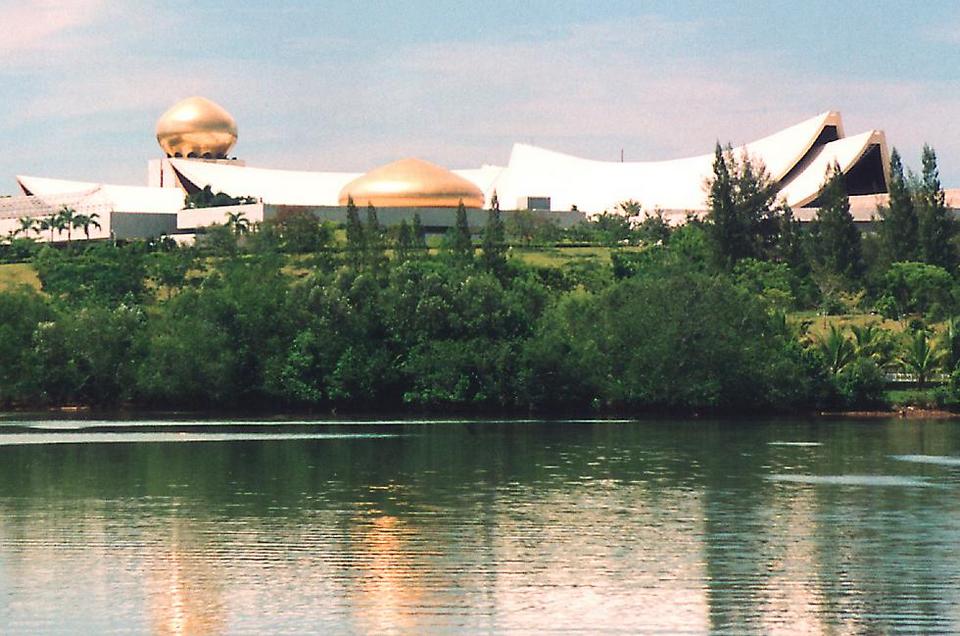 Istana Nurul Iman – Sultan’s Palace234