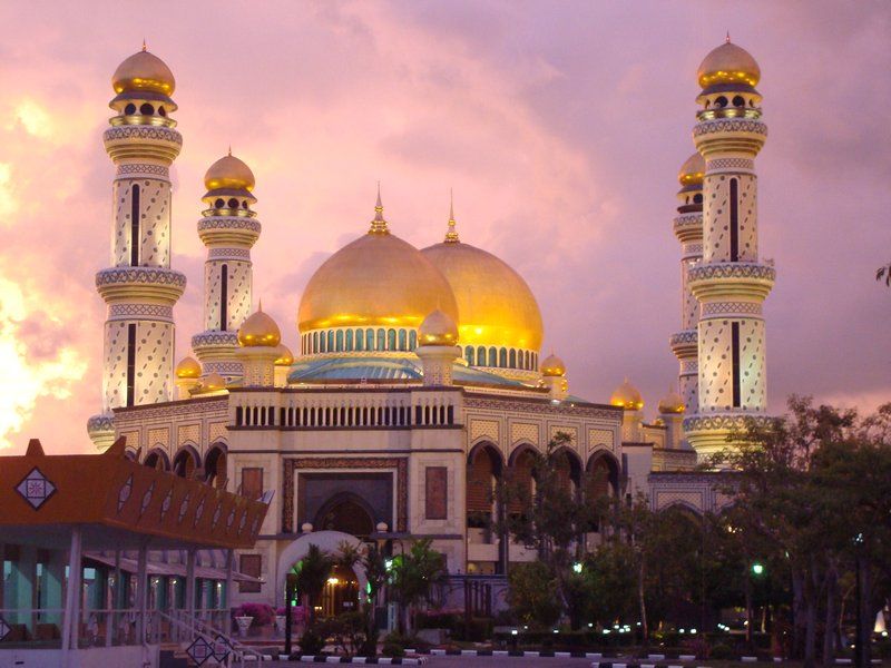 Jame Asr Hassanil Bolkiah Mosque