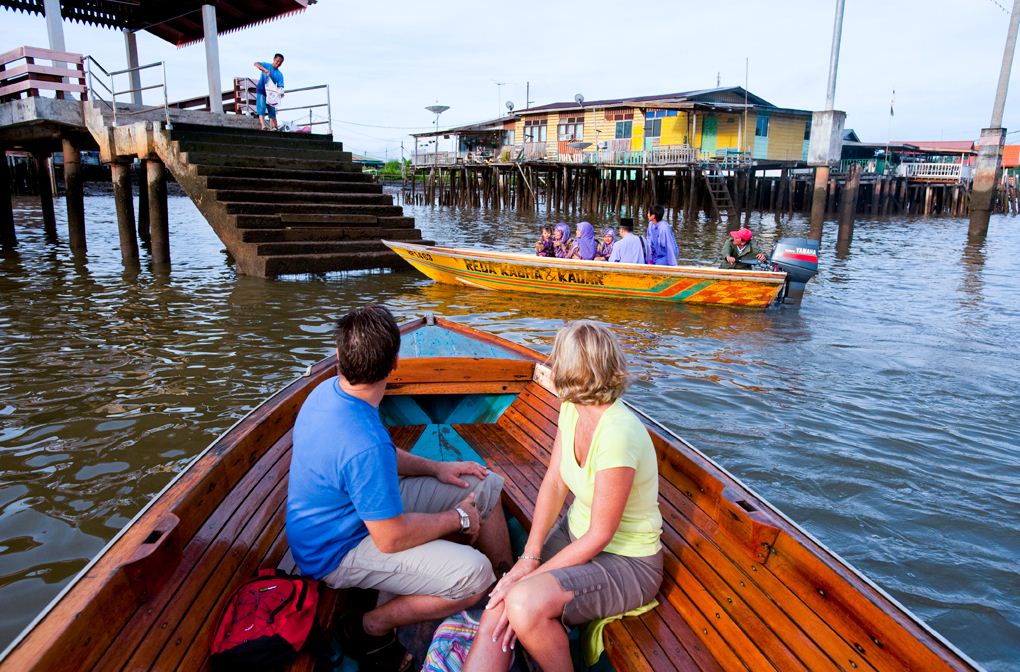 Water-Taxi-in brunei2