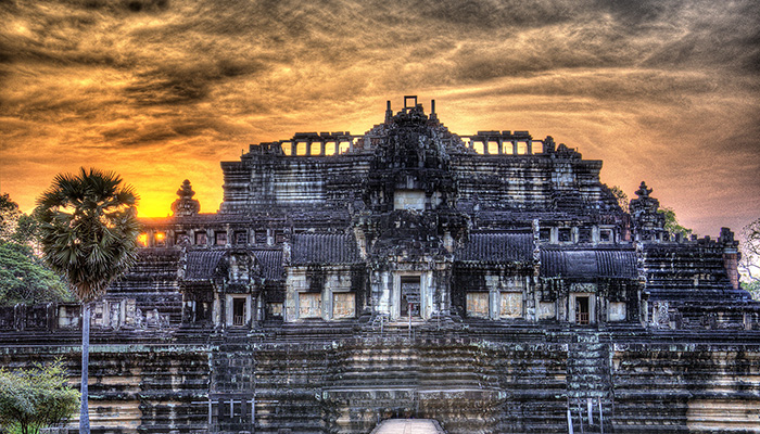 Discover Angkor Thom - ancient city with timeless works of art