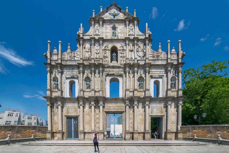 St Paul ruins - famous Portuguese ruins in Macau