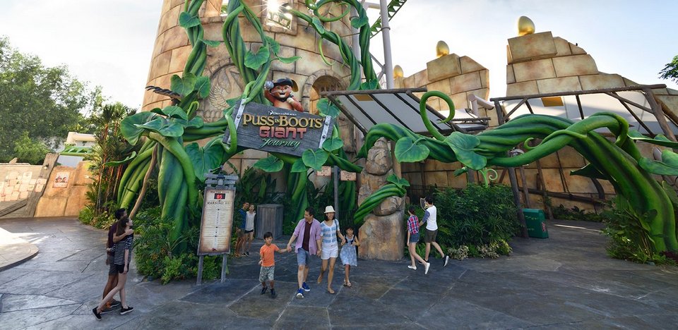 Puss In Boots' Giant Journey (Far Far Away) universal singapore
