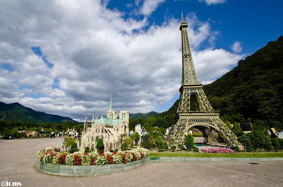 Tobu World Square141