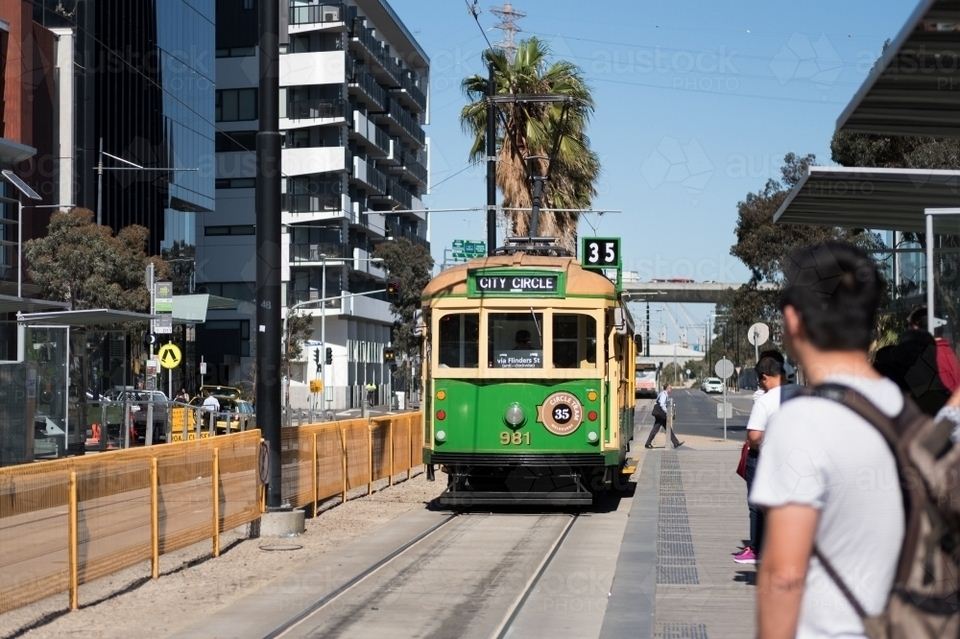 Free tourist tram in Melbourne city 3