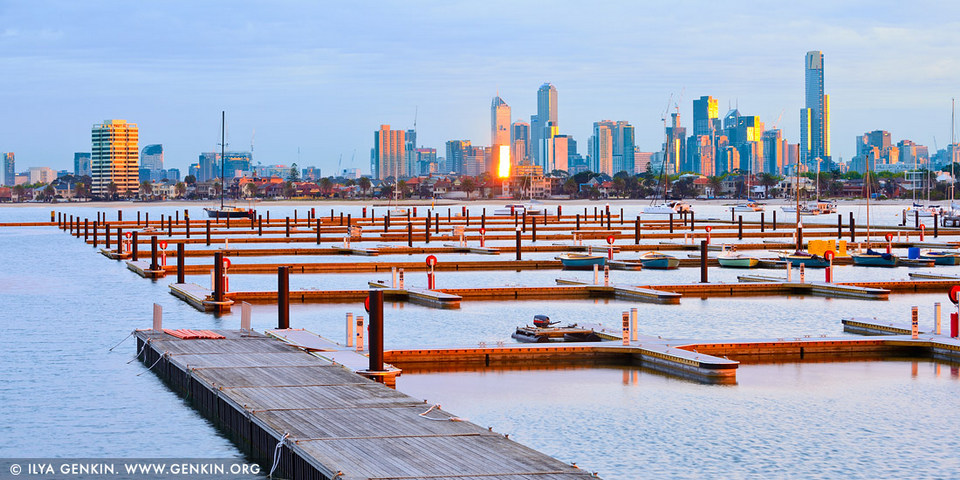 melbourne city seen from st kilda beach