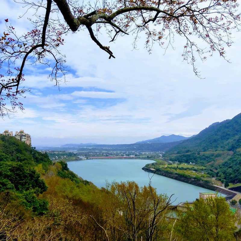Overlooking the eastern spur of the small aboriginal village of Shihmen