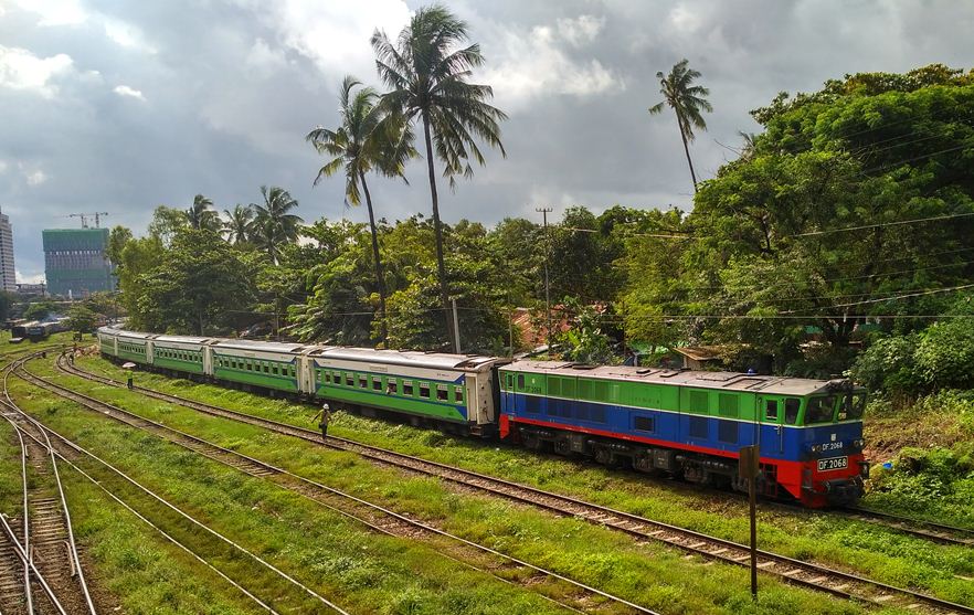 yangon to bagan by train3